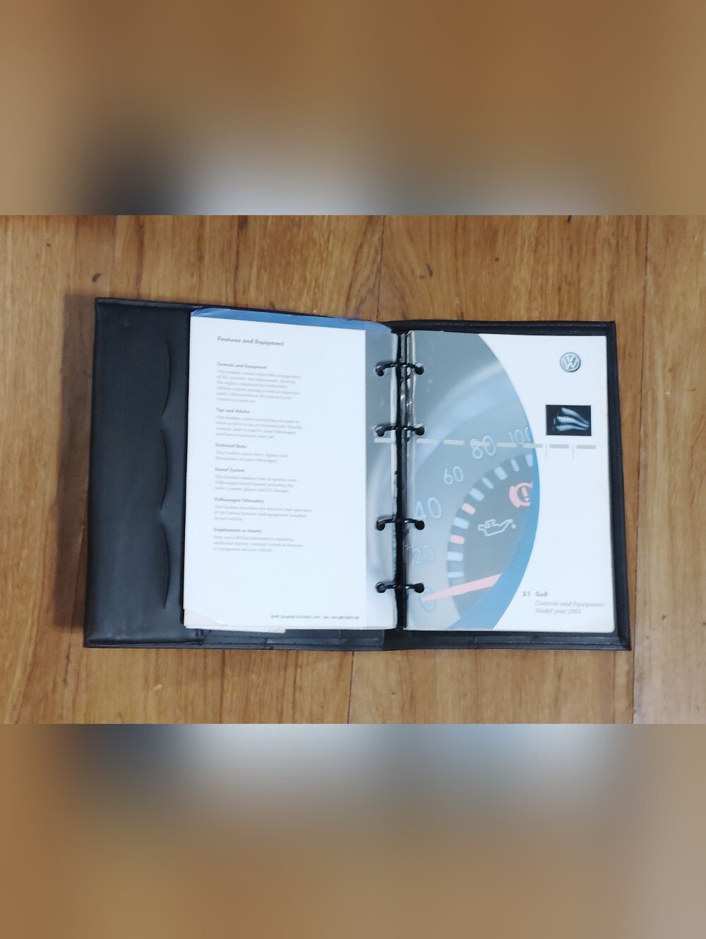 2005 Volkswagen Golf Owners Manual With Case OEM